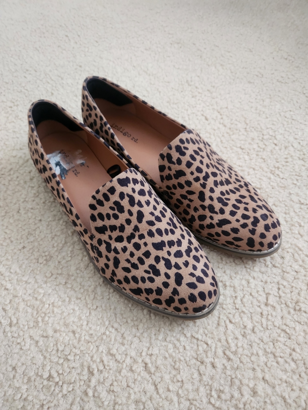 Indigo Rd. Leopard Print Loafers Size 8.5